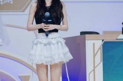 Rita的(de)逆袭之路！电競(jìng)解说到娛(yú)乐圈女神(shén)，跨(kuà)界走得(dé)飛(fēi)起！