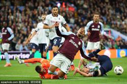 劳尔-希门尼斯的英超首秀：历史时刻与战术解读