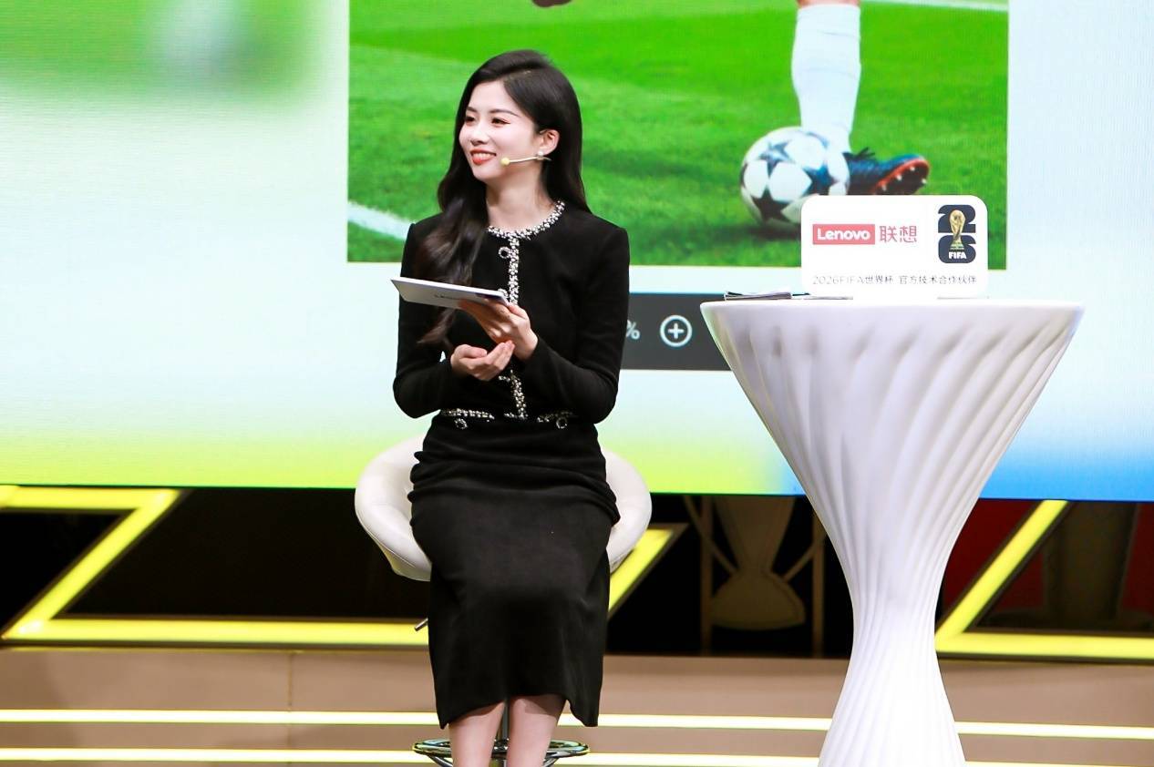 联想天禧AI足球智能体让著名解说管泽元甘拜下风！AI平板重新定义世界杯黄金观赛体验